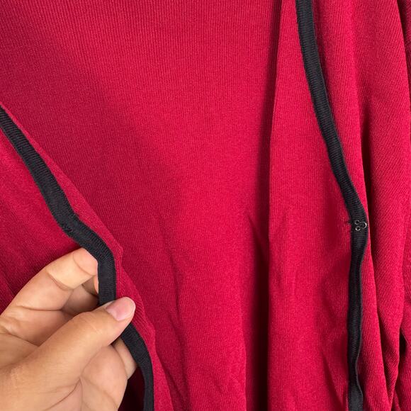 Dressbarn Red with Black Floral Embroidered Detail Cardigan Sweater Size 22/24 - Picture 4 of 8